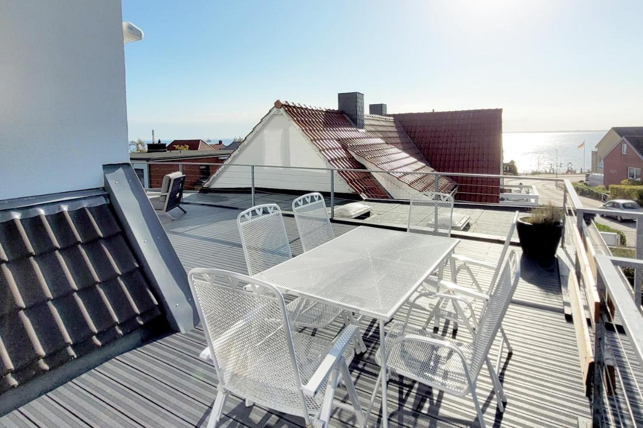 Grosse Penthouse Ferienwohnung Mit Meerblick, Sonnenterrasse & Luxusbad Von "Momentic" Sierksdorf Exterior photo